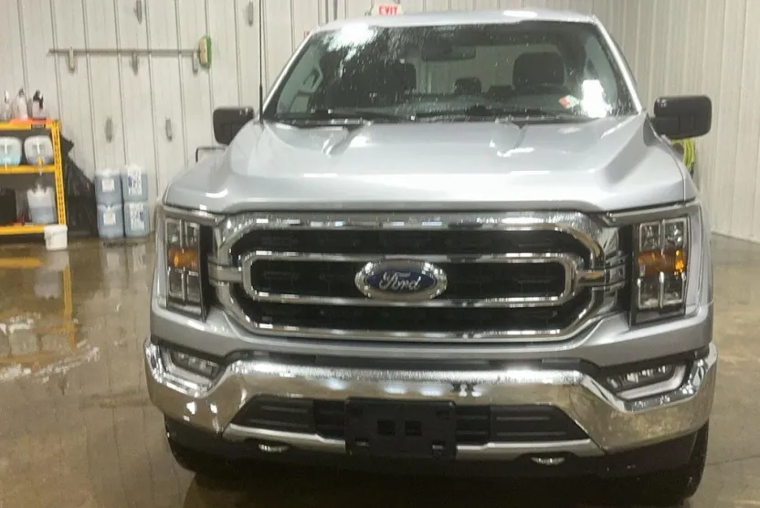 2021 Ford F-150 XLT photo 1