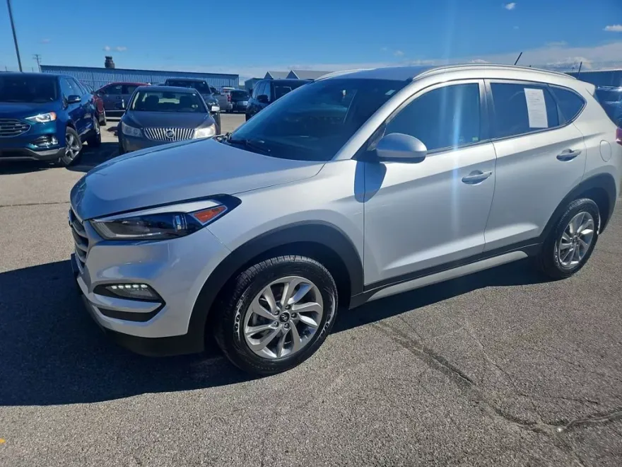 2017 Hyundai Tucson SE photo 1