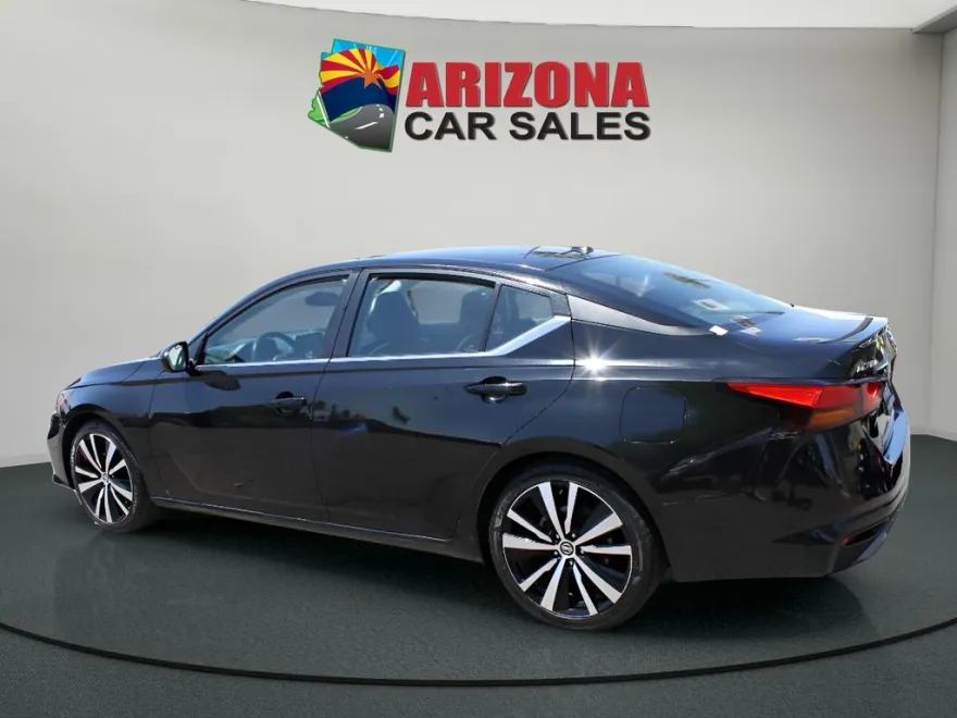 2021 Nissan Altima 2.5 SR photo 1