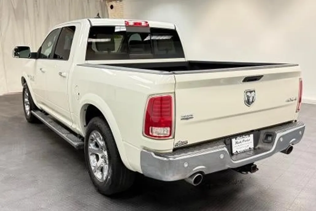 2017 Ram 1500 Laramie photo 1