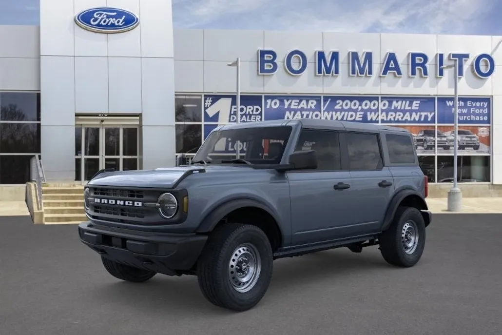 2025 Ford Bronco Base photo 1