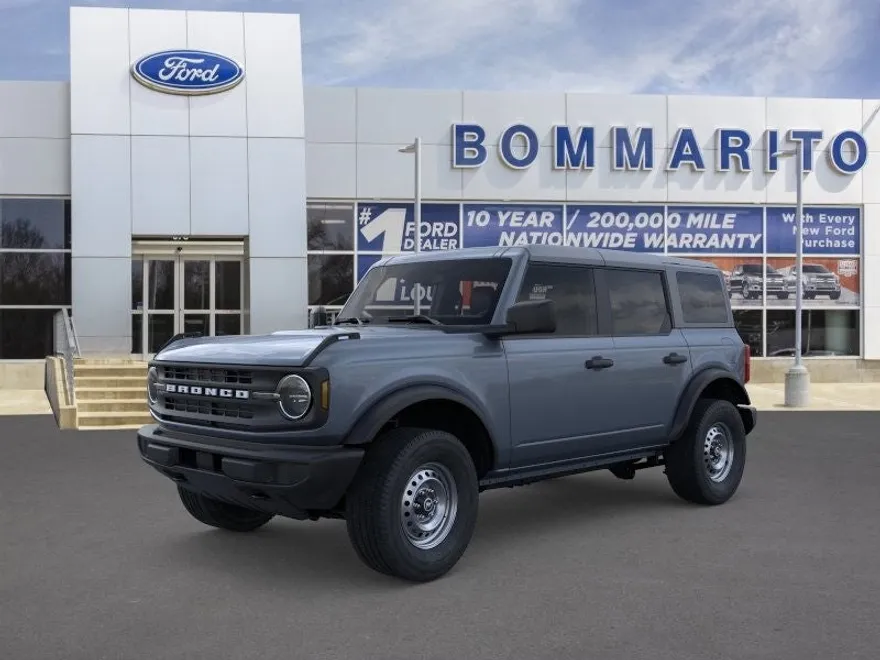 2025 Ford Bronco Base photo 1