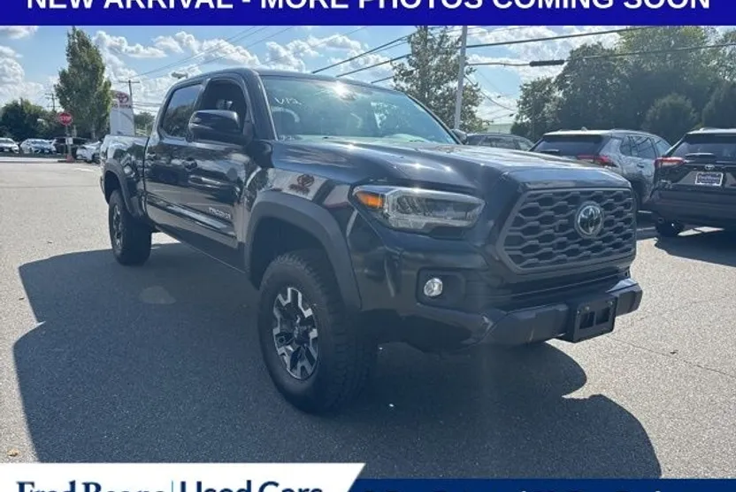 2023 Toyota Tacoma TRD Off-Road V6 photo 1