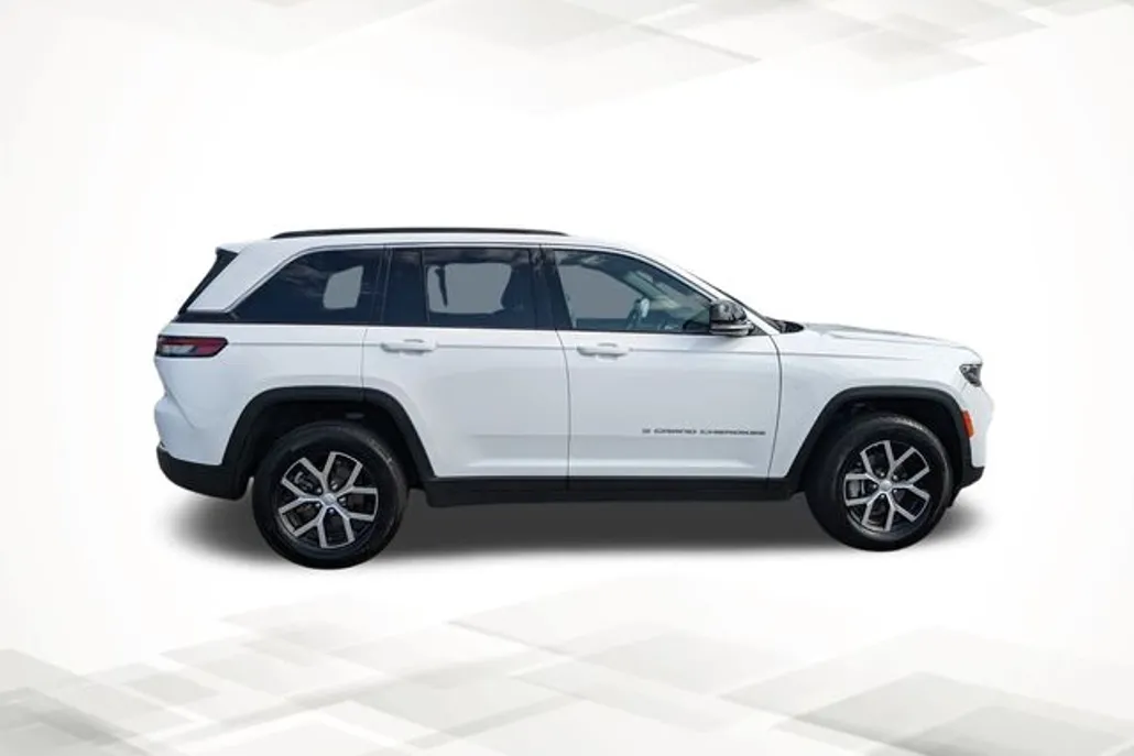 2024 Jeep Grand Cherokee Limited photo 1