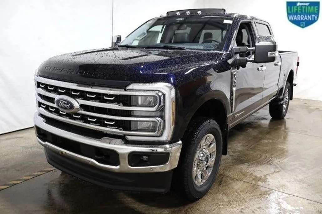2025 Ford F-350 Lariat photo 1