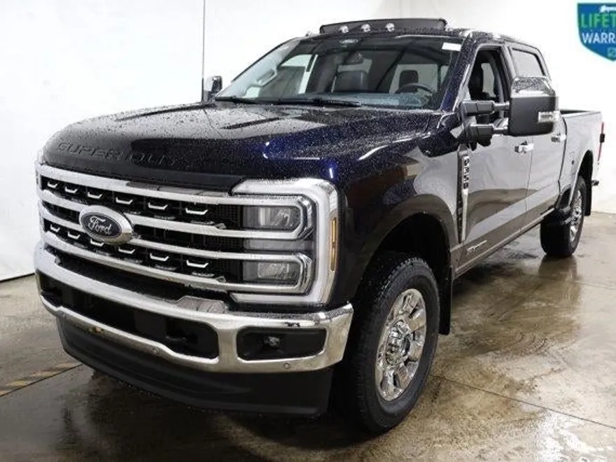 2025 Ford F-350 Lariat photo 1