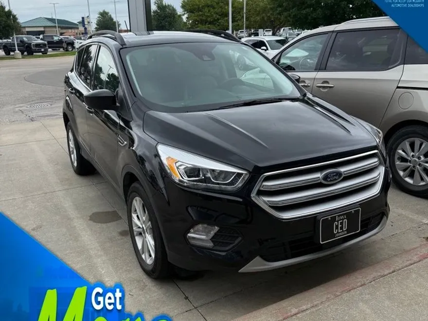 2019 Ford Escape SEL photo 1