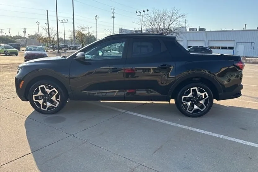 2023 Hyundai Santa Cruz Limited photo 1