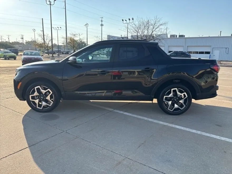 2023 Hyundai Santa Cruz Limited photo 1
