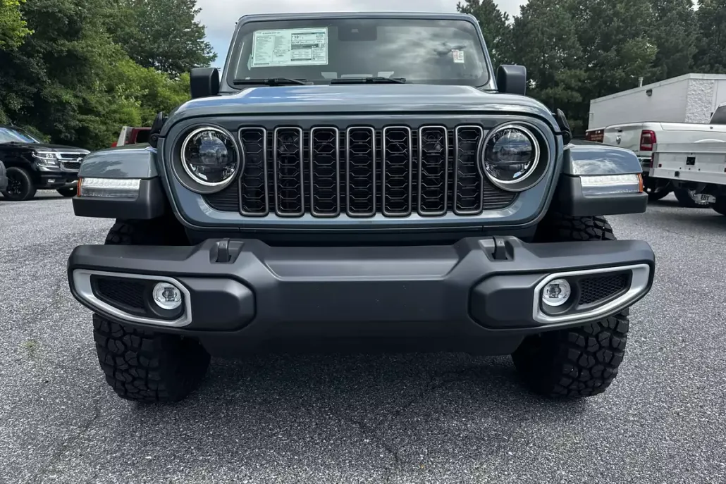 2025 Jeep Gladiator Sport photo 1