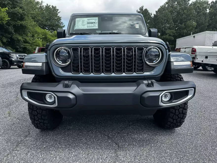 2025 Jeep Gladiator Sport photo 1