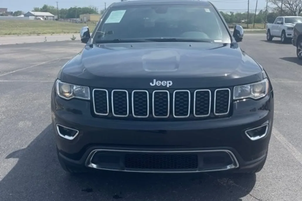 2022 Jeep Grand Cherokee Limited photo 1