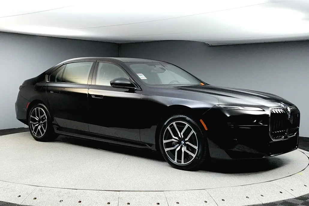 2025 Bmw i7 xDrive60 photo 1