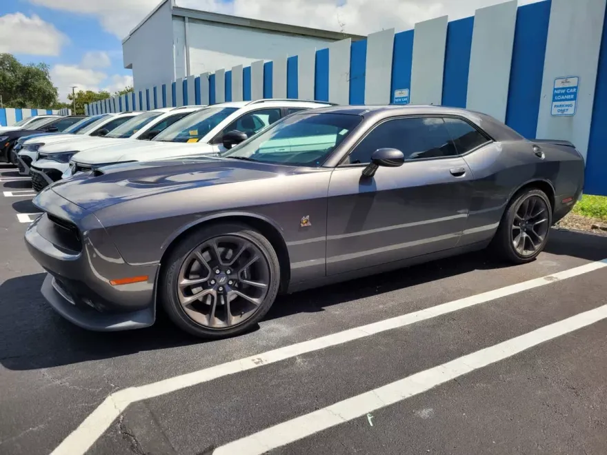 2021 Dodge Challenger R/T Scat Pack photo 1