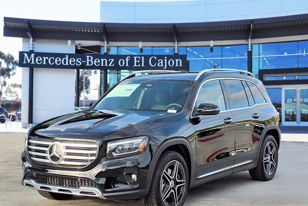2026 Mercedes Benz GLB 250 photo 1