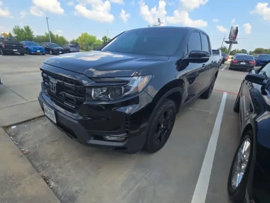 2025 Honda Ridgeline Black Edition photo 1