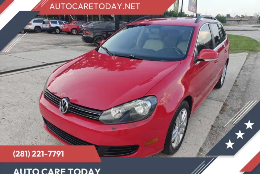 2012 Volkswagen Jetta SportWagen TDI photo 1