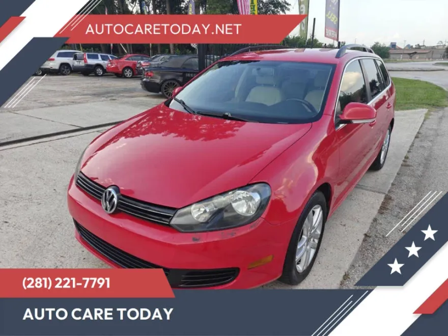 2012 Volkswagen Jetta SportWagen TDI photo 1
