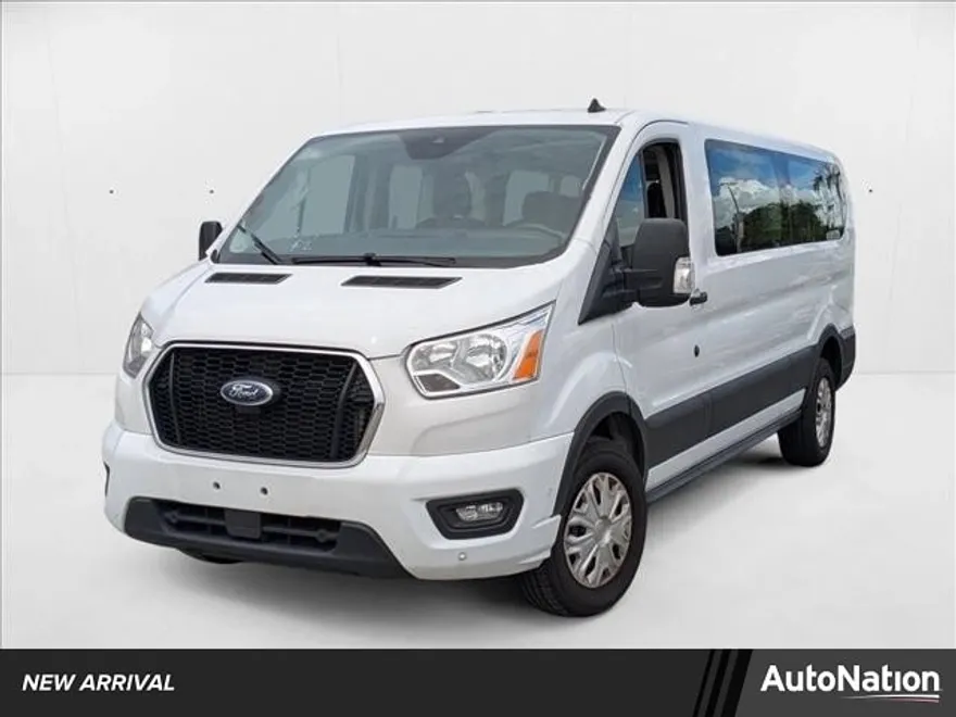 2021 Ford Transit Passenger XLT photo 1