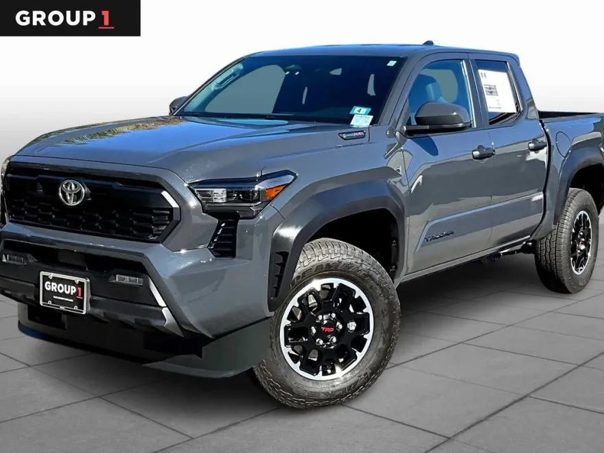 2024 Toyota Tacoma TRD Double Cab photo 1