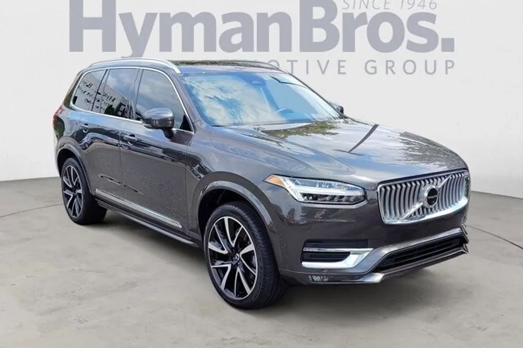 2023 Volvo XC90 Plus AWD photo 1