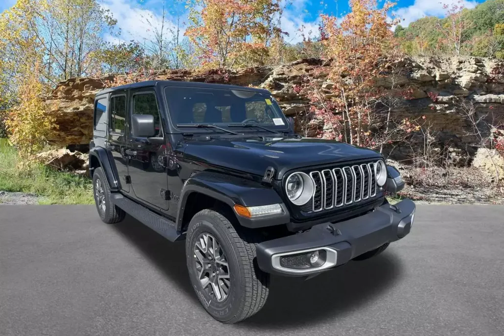 2025 Jeep Wrangler Sahara photo 1