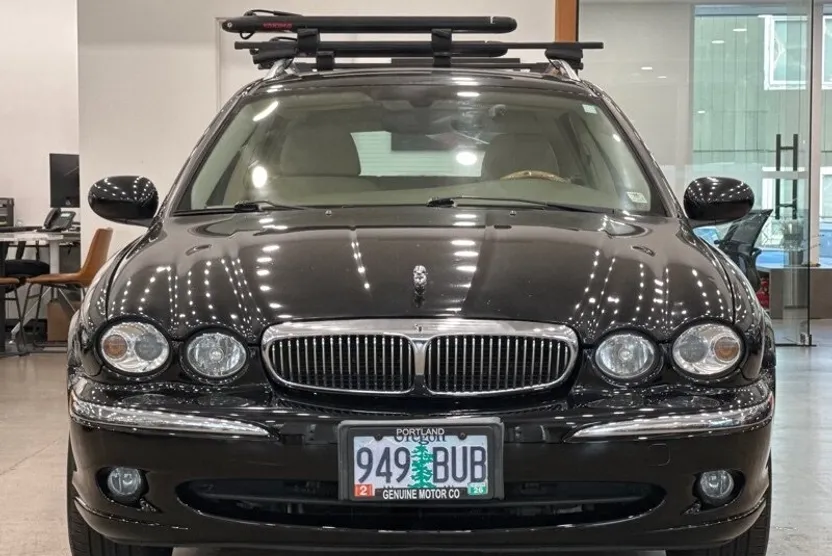 2005 Jaguar X-Type photo 1