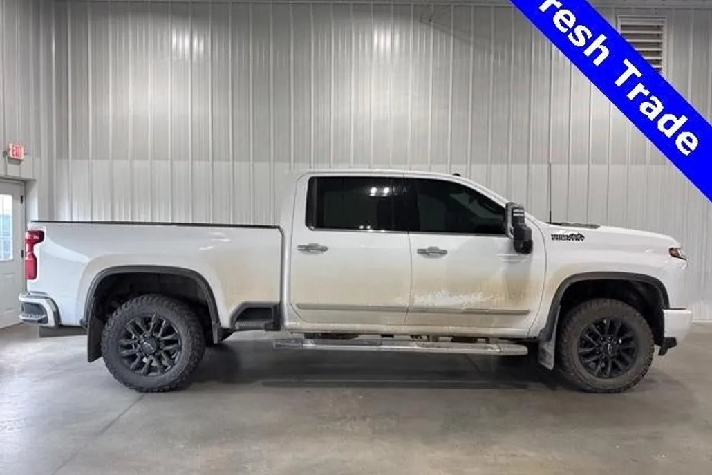 2024 Chevrolet Silverado 3500HD High Country photo 1
