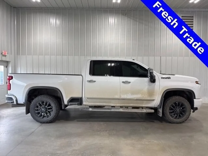 2024 Chevrolet Silverado 3500HD High Country photo 1