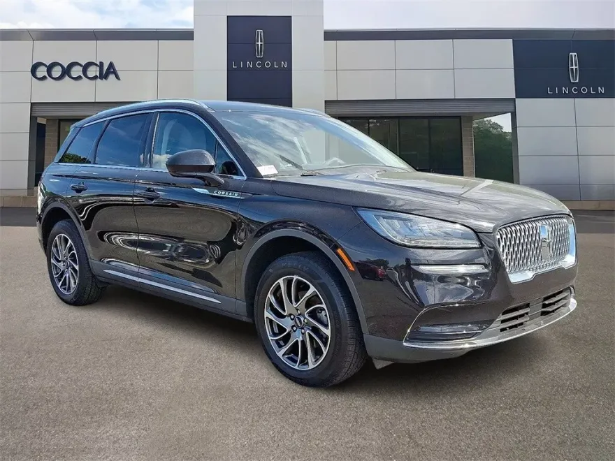 2022 Lincoln Corsair Standard photo 1