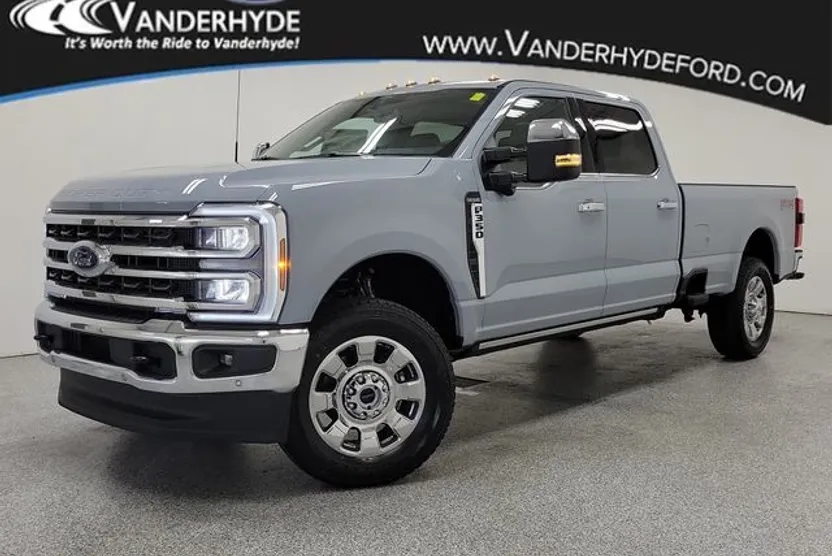 2026 Ford F-350 King Ranch photo 1