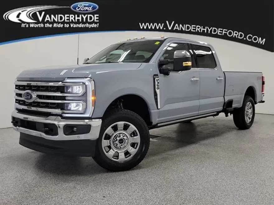 2026 Ford F-350 King Ranch photo 1