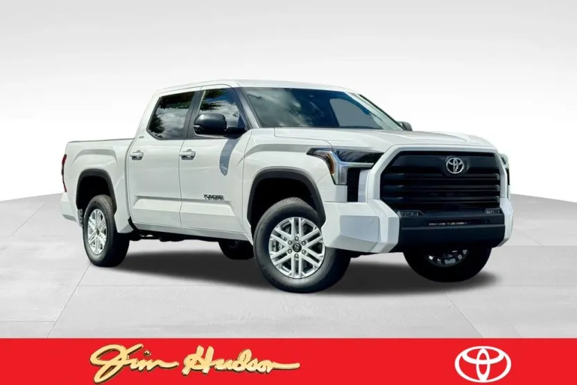 2026 Toyota Tundra SR5 CrewMax photo 1