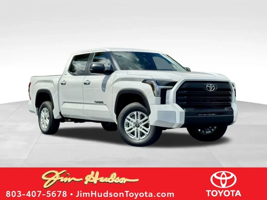 2026 Toyota Tundra SR5 CrewMax photo 1