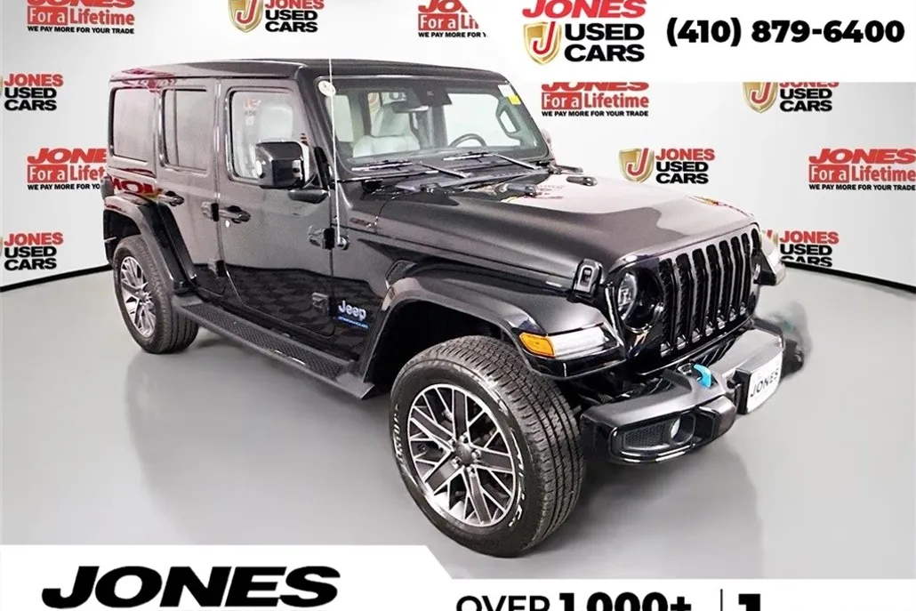 2023 Jeep Wrangler Sahara 4xe photo 1