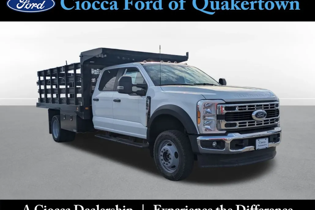 2024 Ford F-550 photo 1