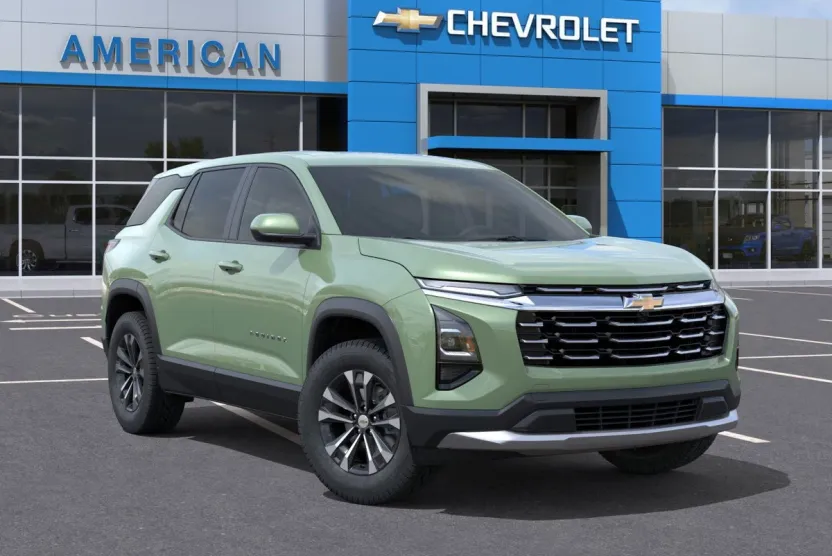2025 Chevrolet Equinox LT photo 1