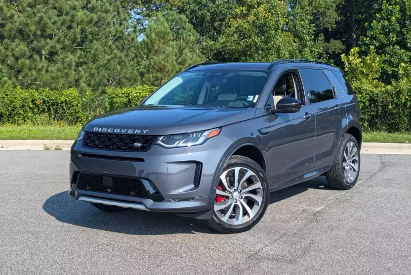2025 Land Rover Discovery Sport S photo 1