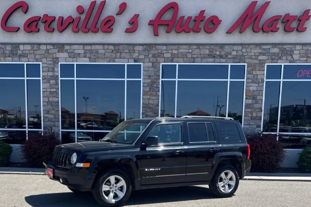 2017 Jeep Patriot Latitude photo 1