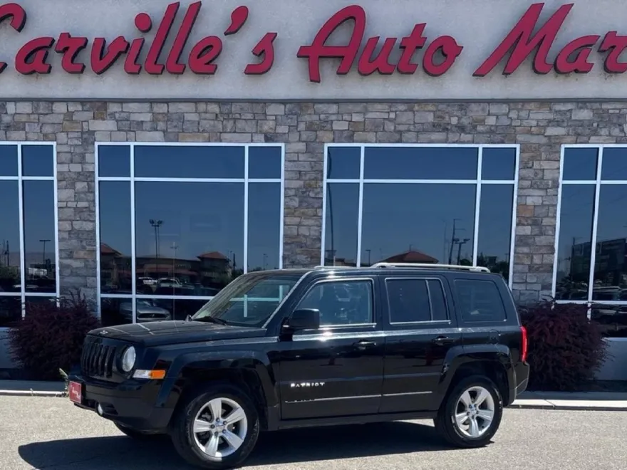 2017 Jeep Patriot Latitude photo 1