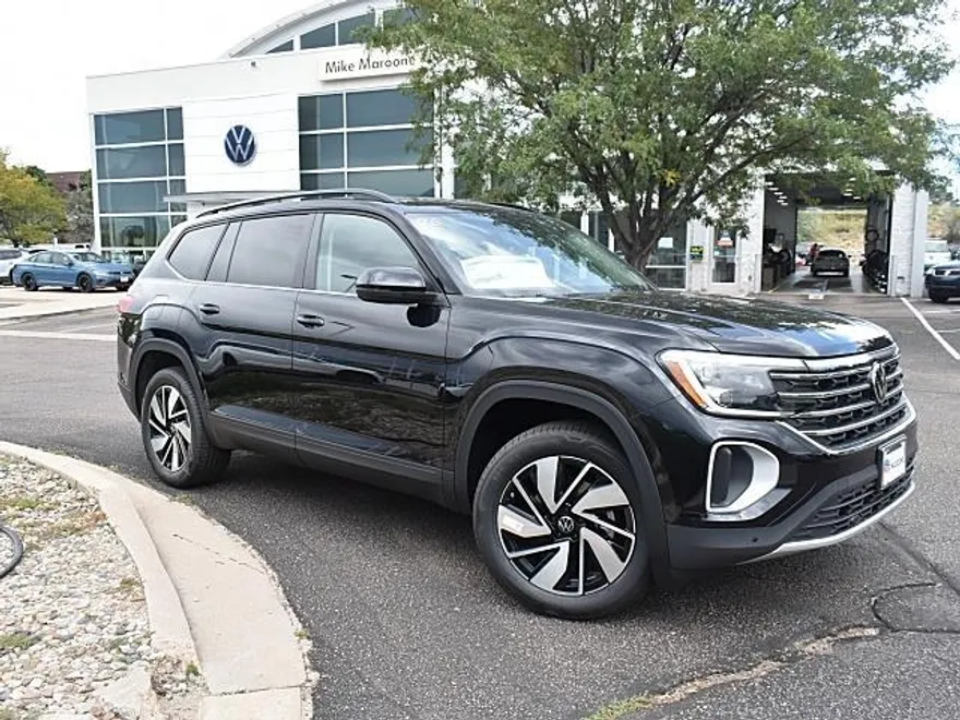 2026 Volkswagen Atlas SE Technology photo 1