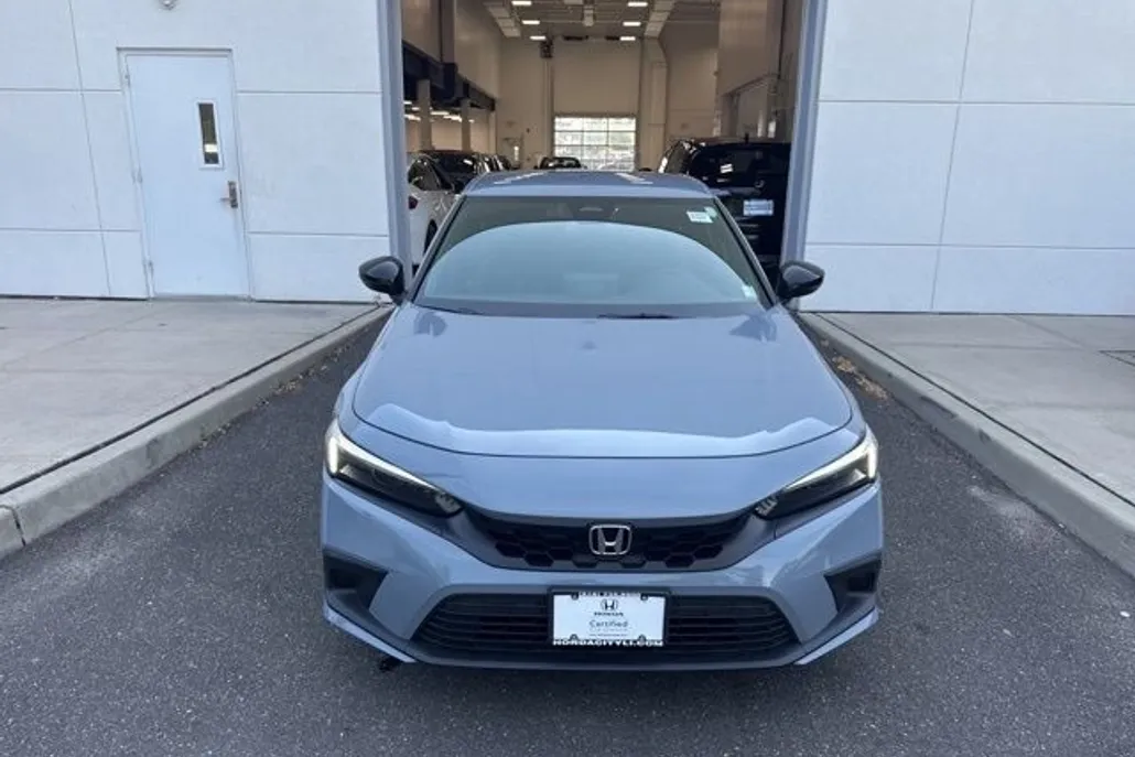 2022 Honda Civic Sport photo 1