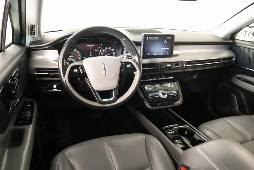 2021 Lincoln Corsair Standard photo 1