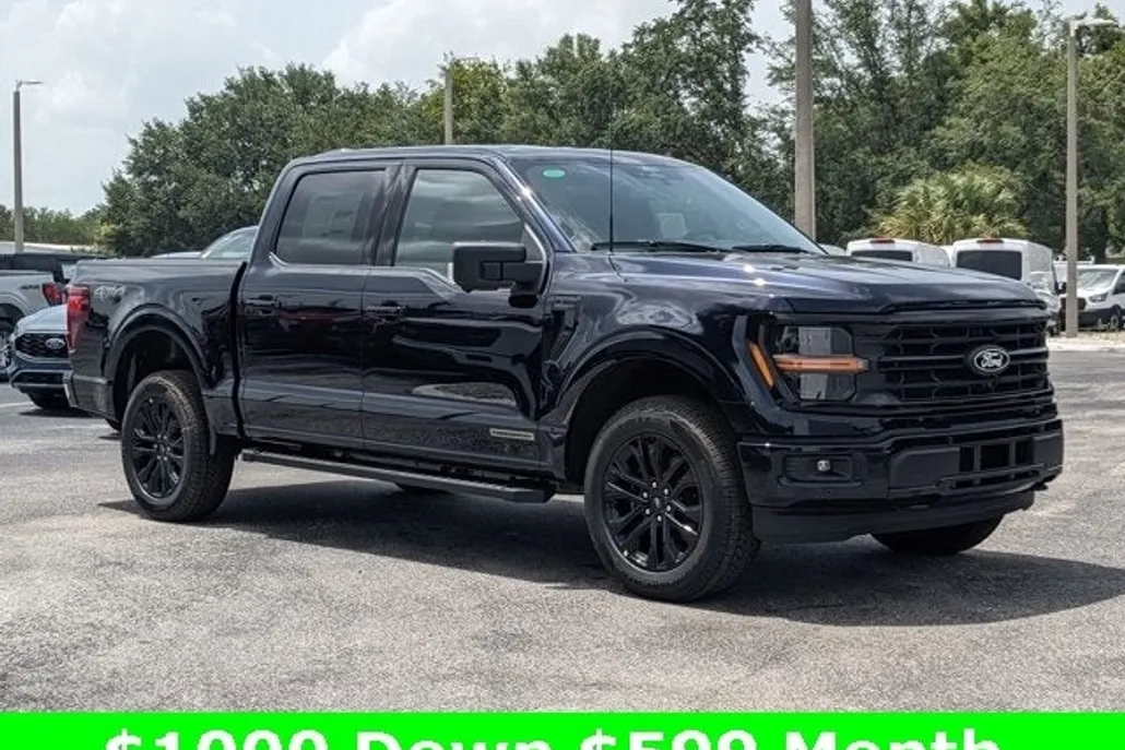 2025 Ford F-150 XLT photo 1