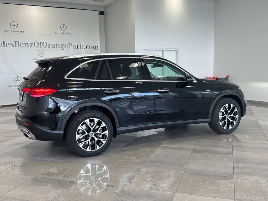 2025 Mercedes Benz GLC 350e 4MATIC photo 1