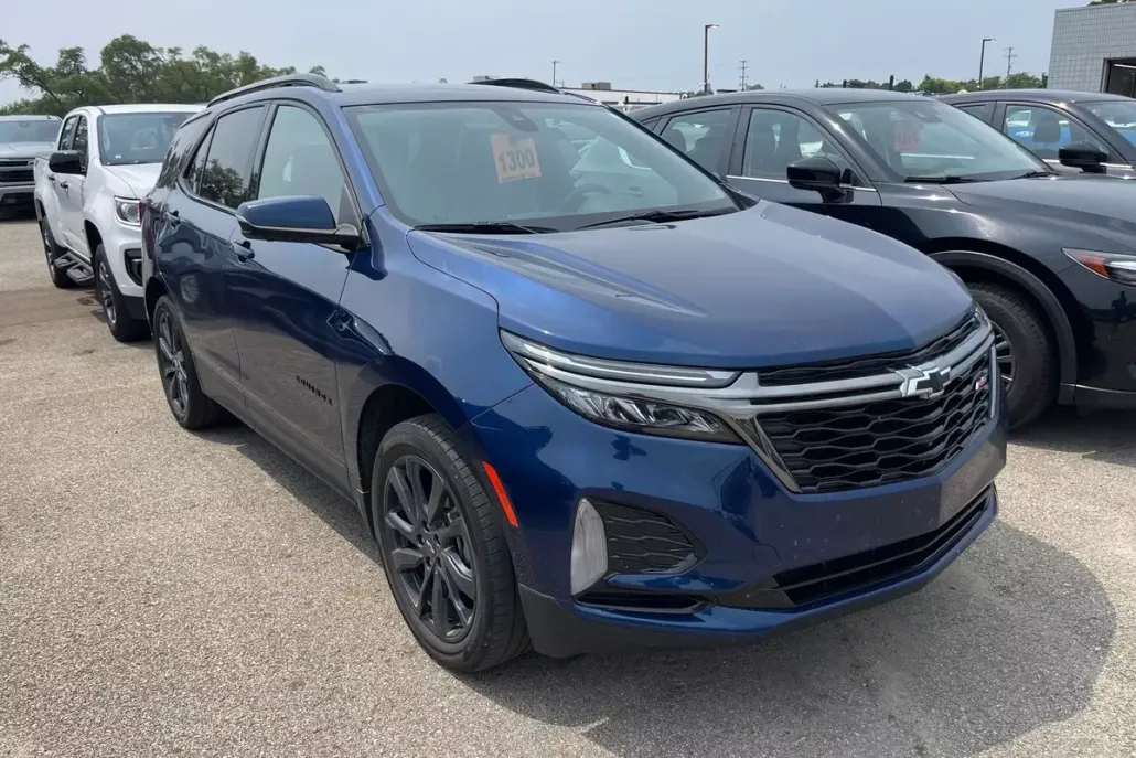 2022 Chevrolet Equinox RS photo 1