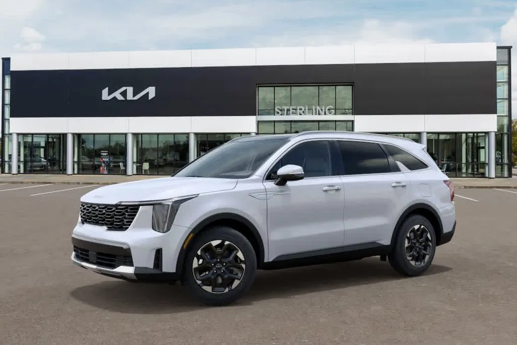 2025 Kia Sorento S photo 1