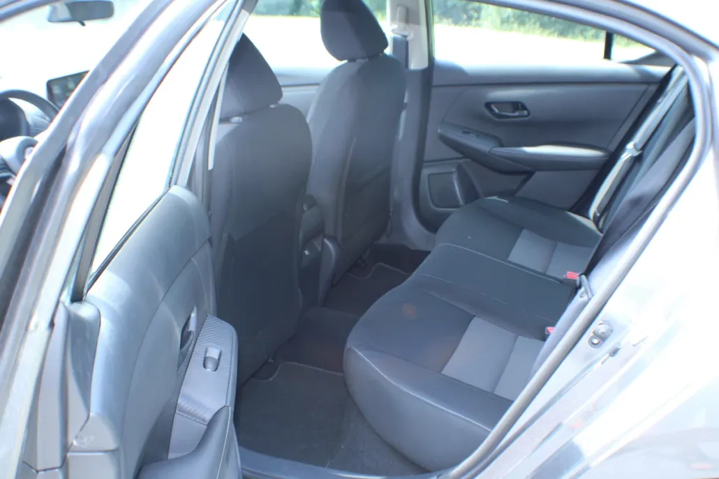 2025 Nissan Sentra SV photo 1