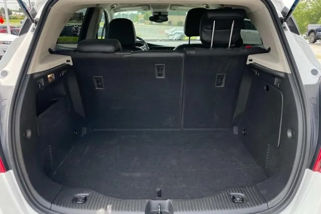 2022 Buick Encore Preferred photo 1
