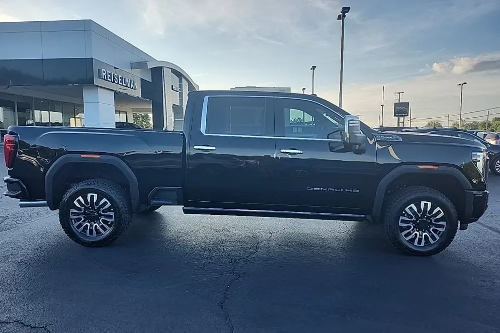 2025 Gmc Sierra 2500 HD Denali Ultimate photo 1